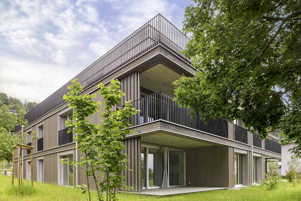 Mehrfamilienhaus, HünibachOrientierung zum Garten